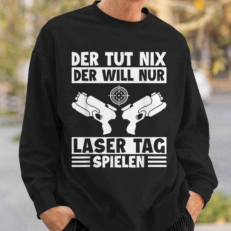 Der Tut Nix Der Will Nur Lasertag Spielen Player Laser Tag Sweatshirt Geschenke für Ihn