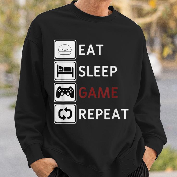 Eat Sleep Game Repeat Essen Schlafen Gamecken Wiederholen Sweatshirt Geschenke für Ihn