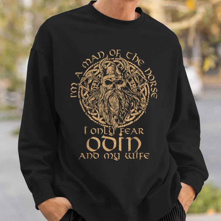 Ich Bin Ein Nordischer Mann Ich Fürchte Nur Odin Und Meine Frau Sweatshirt Geschenke für Ihn