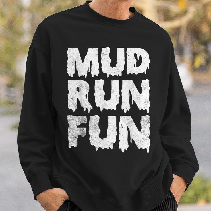 Mud Run Fun Sweatshirt Geschenke für Ihn