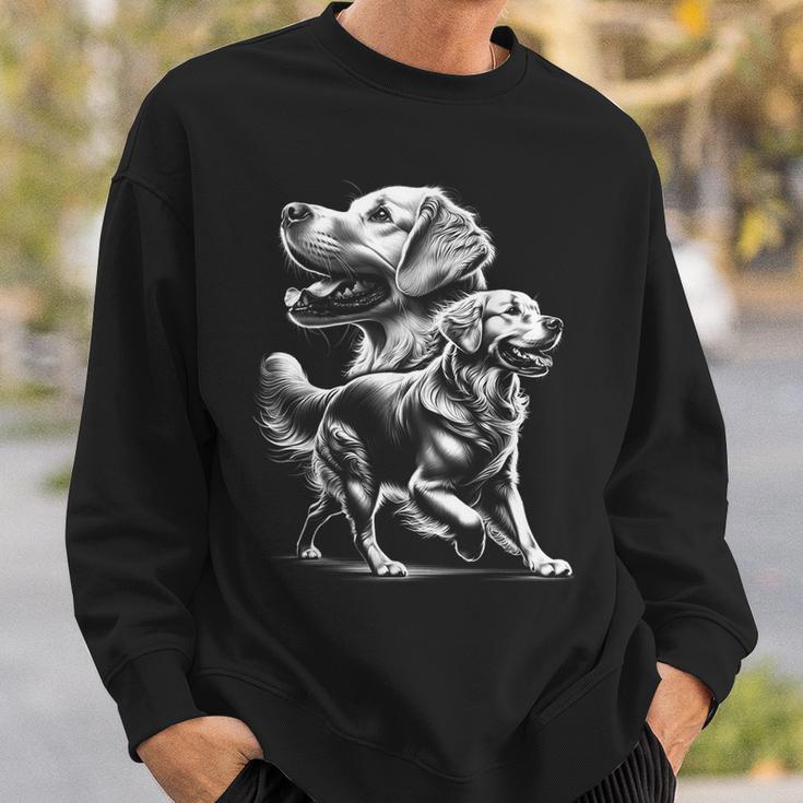 Playful Golden Retriever Dog In Photorealistic Style Sweatshirt Geschenke für Ihn