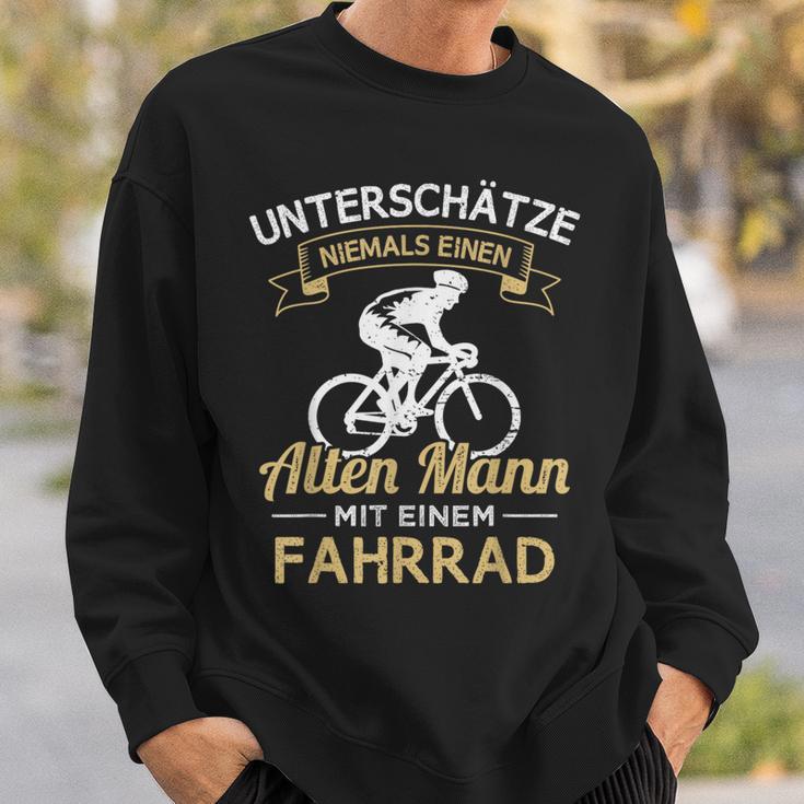 Underschatz Niemals Einen Old Mann Mit Einem Cycling Sweatshirt Geschenke für Ihn