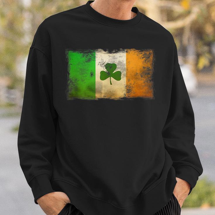 Vintage Flag Ireland Grunge Distressed Irish Top Sweatshirt Geschenke für Ihn