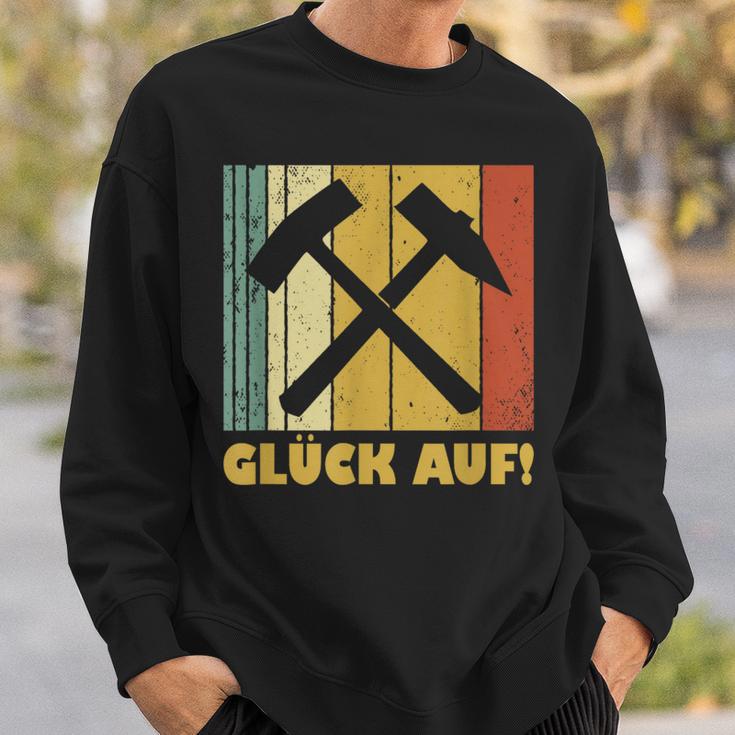 Vintage Ruhrpott Glück Auf Mining Beater And Iron Sweatshirt Geschenke für Ihn