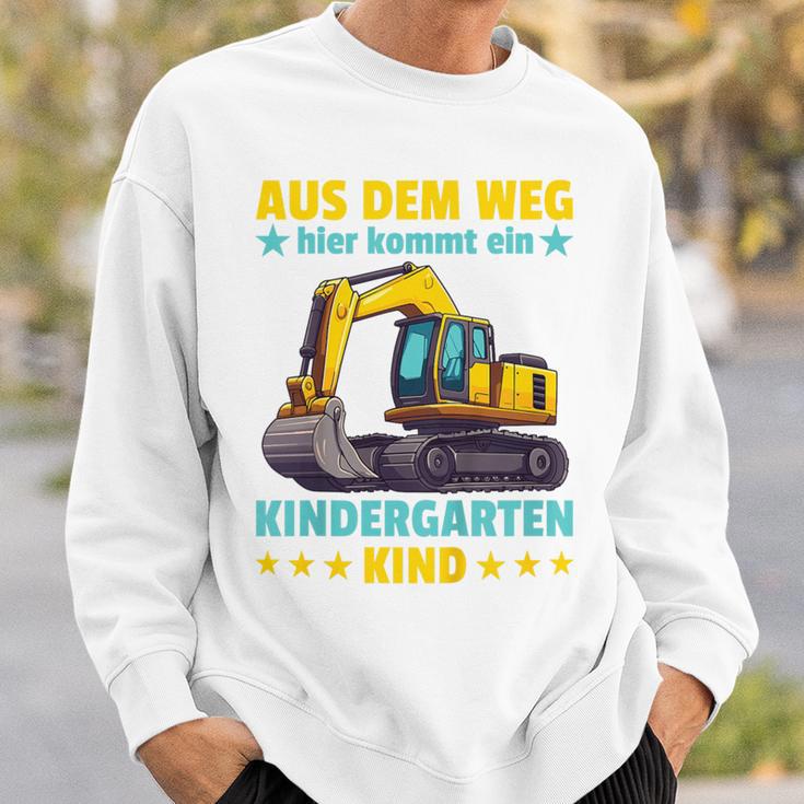 Children's Aus Dem Weg Hier Kommt Ein Kindergartenkind Digger Sweatshirt Geschenke für Ihn