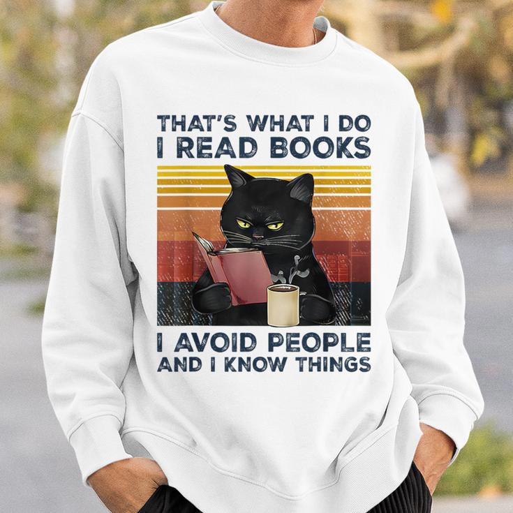 Das Ist Was Ich Mache Ich Lese Books Ich Meide Leute Ich Weiß Dinge Sweatshirt Geschenke für Ihn