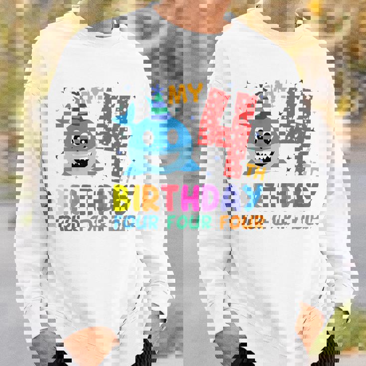 Niños My 4Th Birthday Diseño De Tiburón Para Niños Camisa de entrenamiento Regalos para él