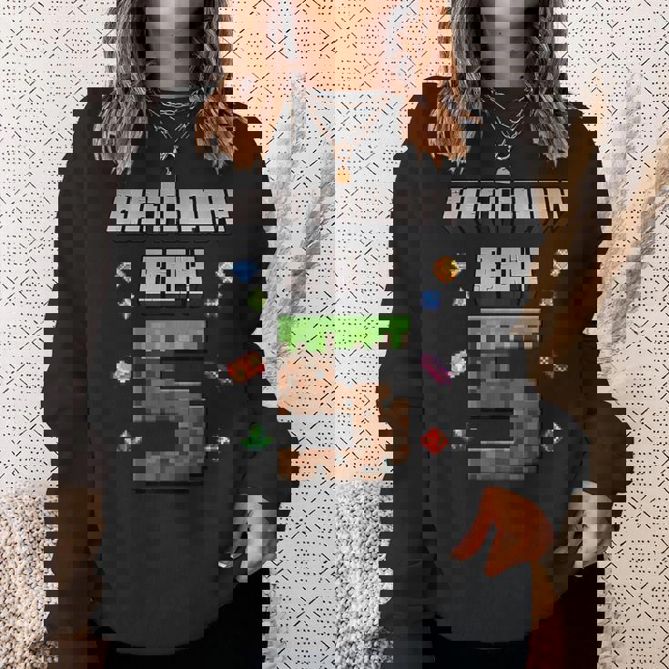 5Th Birthday 5 Years Old Video Gamer Pixel Birthday Boys Sweatshirt Gifts for Her