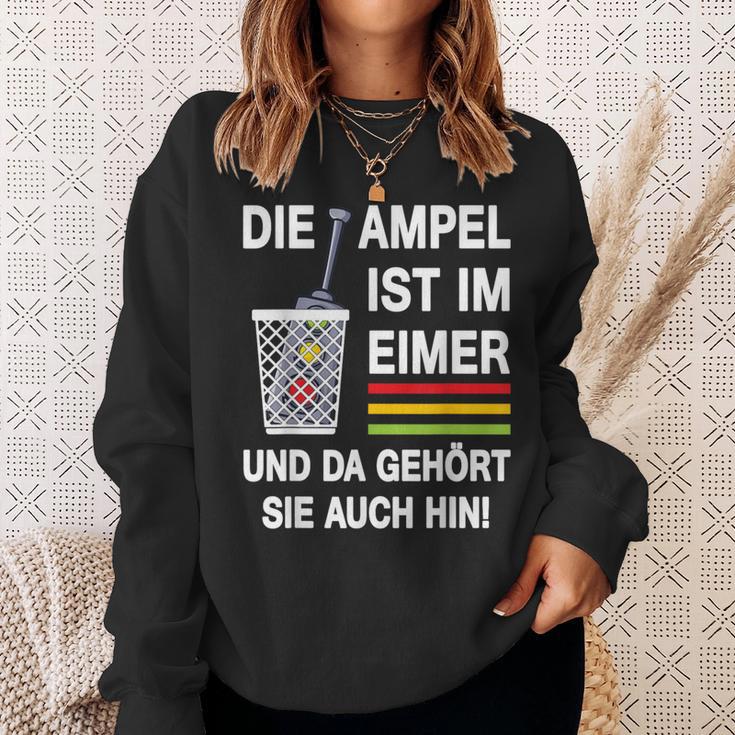 Die Ampel Ist Im Eimer Rücktritt Die Ampel Muss Weg German Sweatshirt Geschenke für Sie