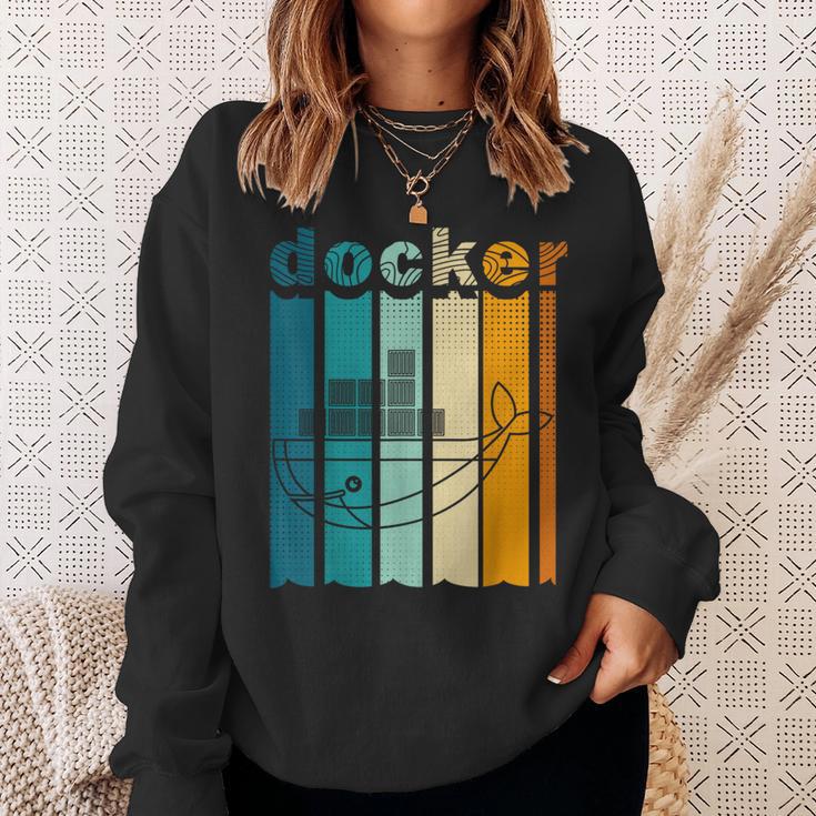 Docker Linux Devops Programming Coding Retro Computer Scientist Sweatshirt Geschenke für Sie