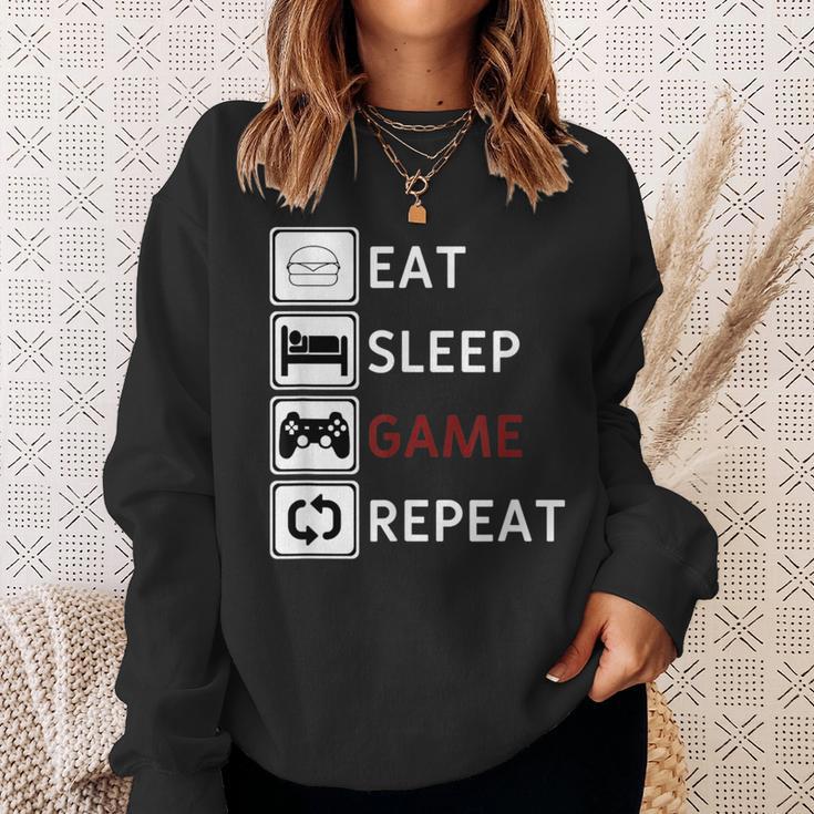 Eat Sleep Game Repeat Essen Schlafen Gamecken Wiederholen Sweatshirt Geschenke für Sie