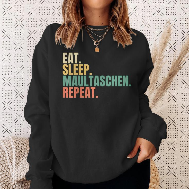 Eat Sleep Muzzle Repeat Sweatshirt Geschenke für Sie