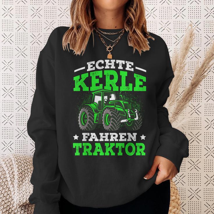 Echte Kerle Fahren Tractor Real Soccer Bunch Sweatshirt Geschenke für Sie