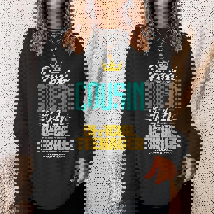 Fier Cousin D'un Adolescent Officiel Famille D'anniversaire Sweater e Cadeaux pour elle