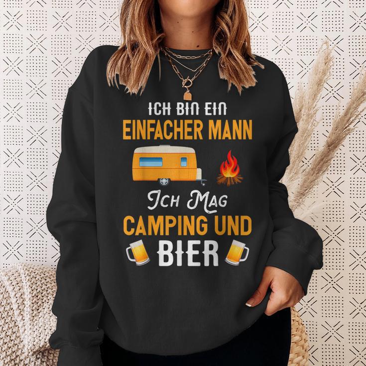 Ich Bin Ein Einfach Mann Ich Mag Camping Und Bier Sweatshirt Geschenke für Sie