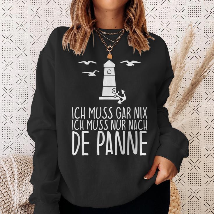 Ich Muss Gar Nix Ich Muss Nur Nach De Panne Sweatshirt Geschenke für Sie