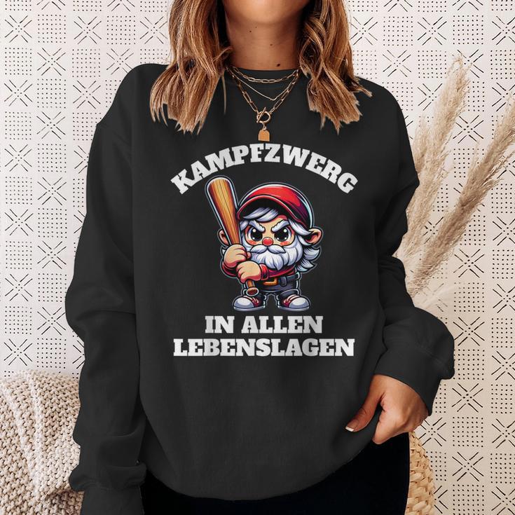 Kampffzwerg In Allen Lebenslagen Sweatshirt Geschenke für Sie