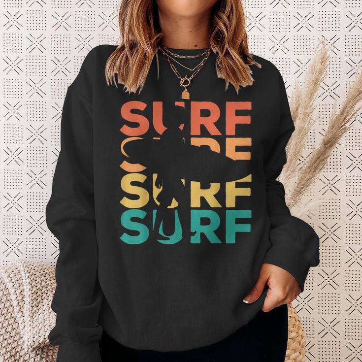 Retrointage Surfing For Surfer And Wave Rider Sweatshirt Geschenke für Sie