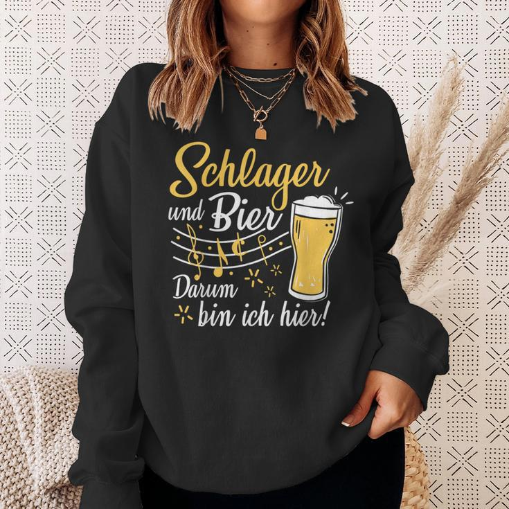 Schlager Und Bier Darum Bin Ich Hier Schlagerparty Costume Sweatshirt Geschenke für Sie