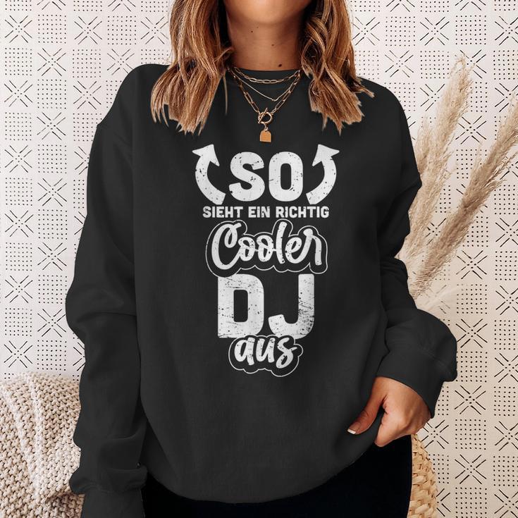 So Ssieht Ein Richtig Cooler Dj Aus Electro Disco Aufgen So Ssieht Ein R Sweatshirt Geschenke für Sie