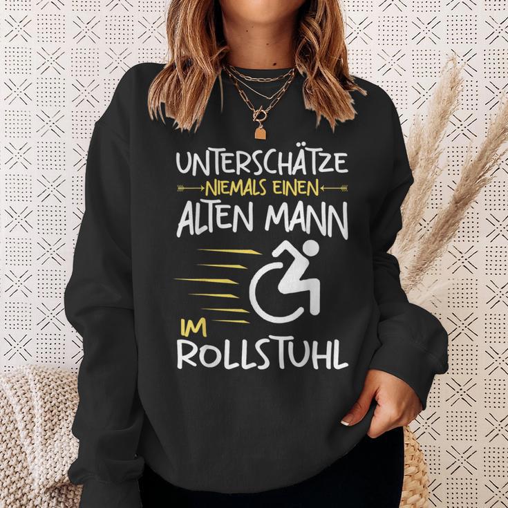 Unterschätze Niemals Alten Mann Im Wheelchair User S Sweatshirt Geschenke für Sie