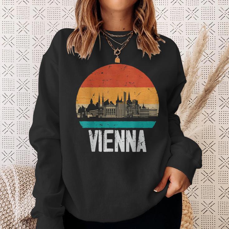 Vienna Austria Retrointage Sunset Skylineienna Sweatshirt Geschenke für Sie