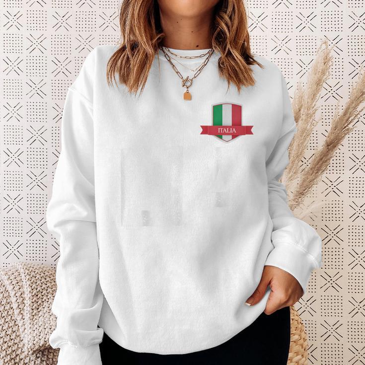 Italian Flag Letter L And I And A Italy Italy Red Sweatshirt Geschenke für Sie