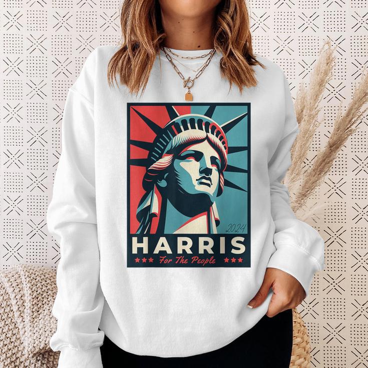 Kamala Harris 2024 Freiheitsstatue Repräsentiert Freiheit 2024 Sweatshirt Geschenke für Sie