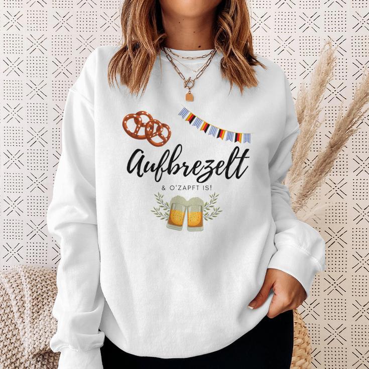 Oktoberfest Wiesn Saying Aufbrezel& O'zapft Is Sweatshirt Geschenke für Sie