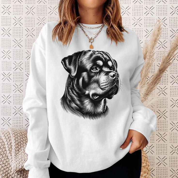 Stolzer Rottweiler Kopf Im Zeichenstil Auf Brust Sweatshirt Geschenke für Sie