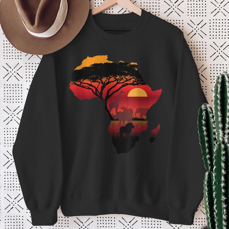 Africa Big Five Silhouette Africa Safari Map Africa Sweatshirt Geschenke für alte Frauen