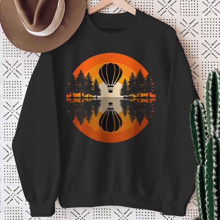 Balloon Driver Balloon Ride Balloon Pilot Outdoor Hot Air Balloon S Sweatshirt Geschenke für alte Frauen