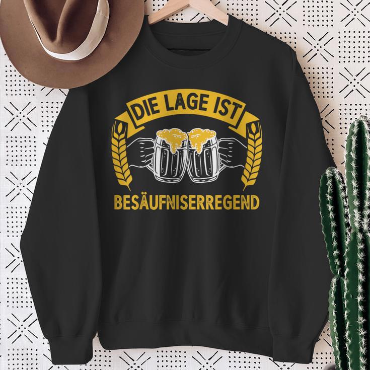 Die Lage Ist Besäufniserregend Sauf Bier German Sweatshirt Geschenke für alte Frauen