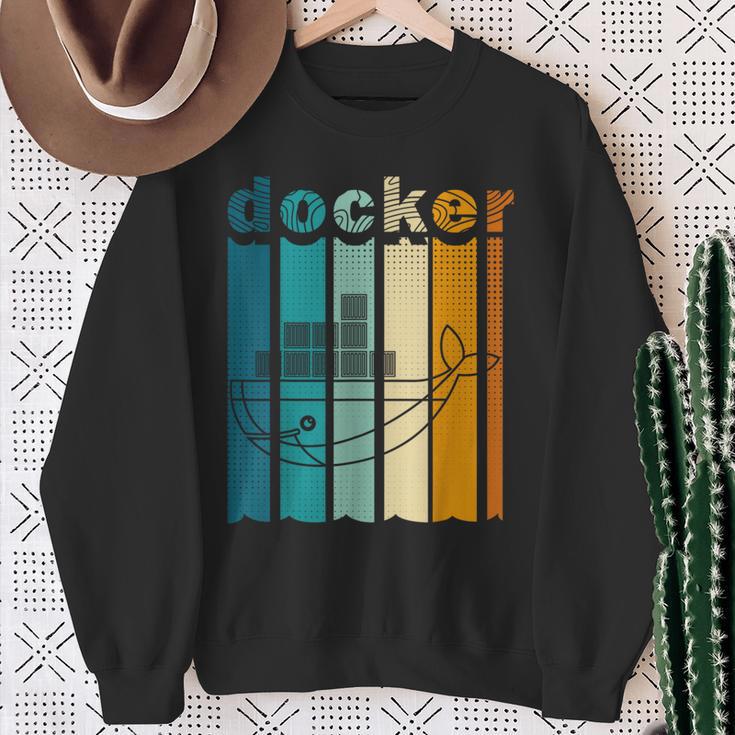 Docker Linux Devops Programming Coding Retro Computer Scientist Sweatshirt Geschenke für alte Frauen