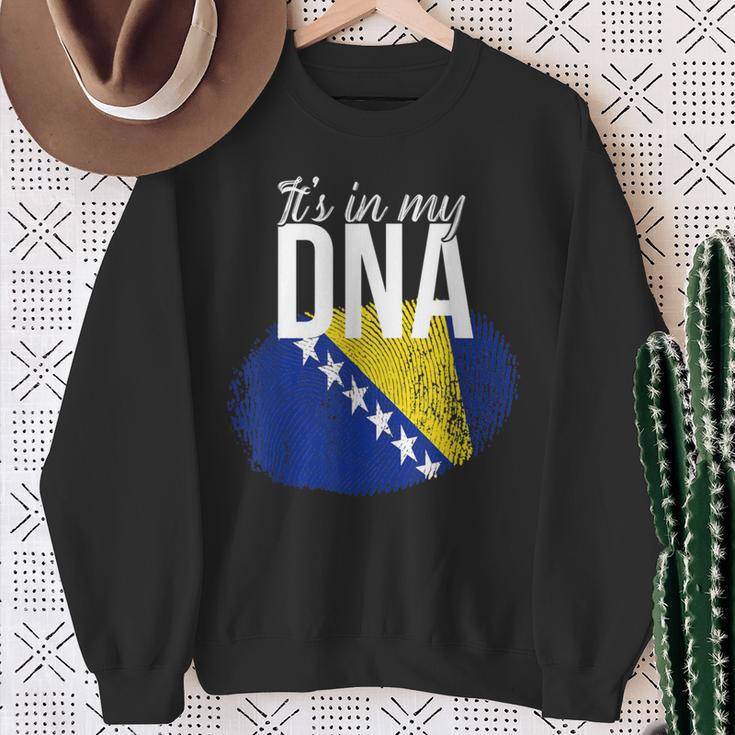 Es Ist In Meiner Dna Bosnier Bosnia Origin Genetics Sweatshirt Geschenke für alte Frauen