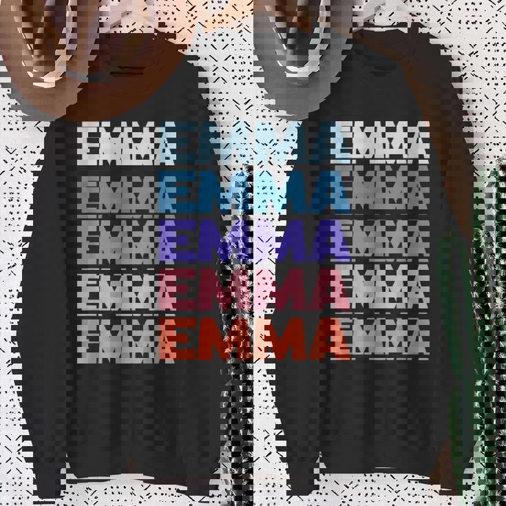 Modern Repetitive Text First Name Emma Felpa Regalos para ancianas
