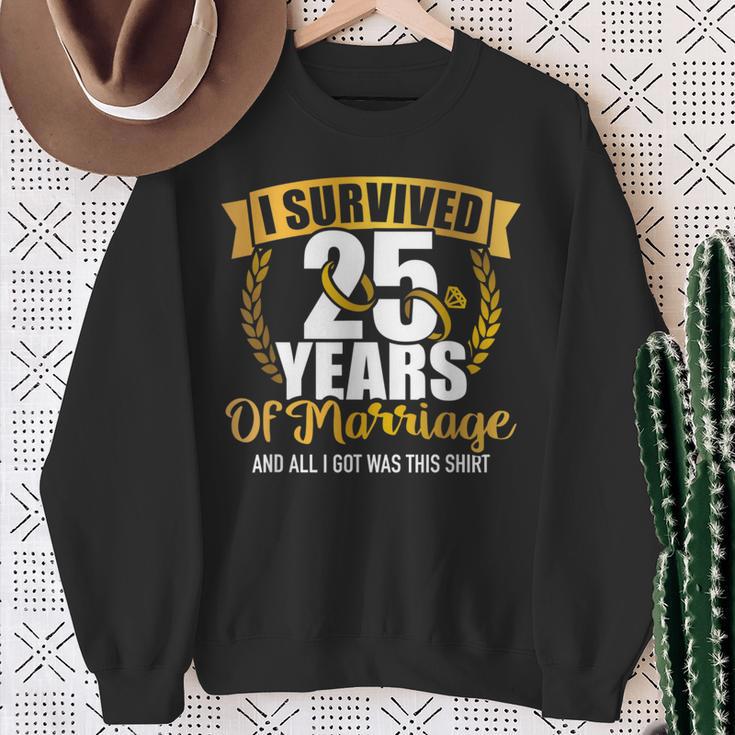 Ich Überlebte 25 Jahre Marriage Zum 25Th Wedding Anniversary Sweatshirt Geschenke für alte Frauen