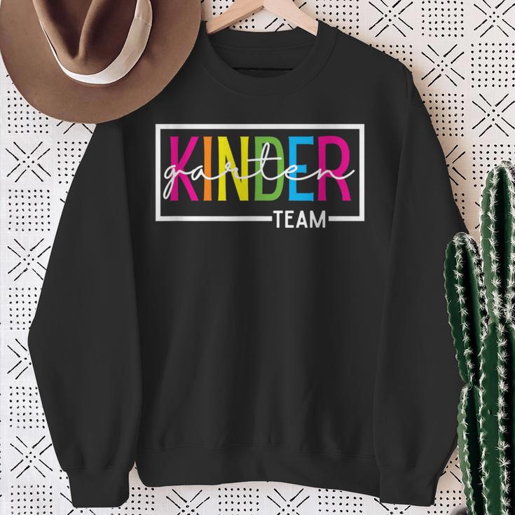 Kindergarten Team Sweatshirt Geschenke für alte Frauen