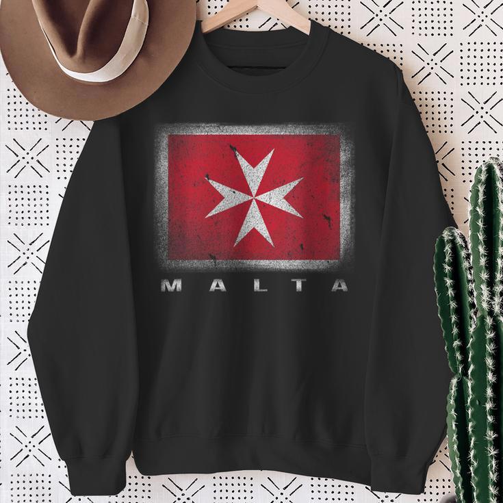 Maltese Cross Flag Malta Sweatshirt Geschenke für alte Frauen