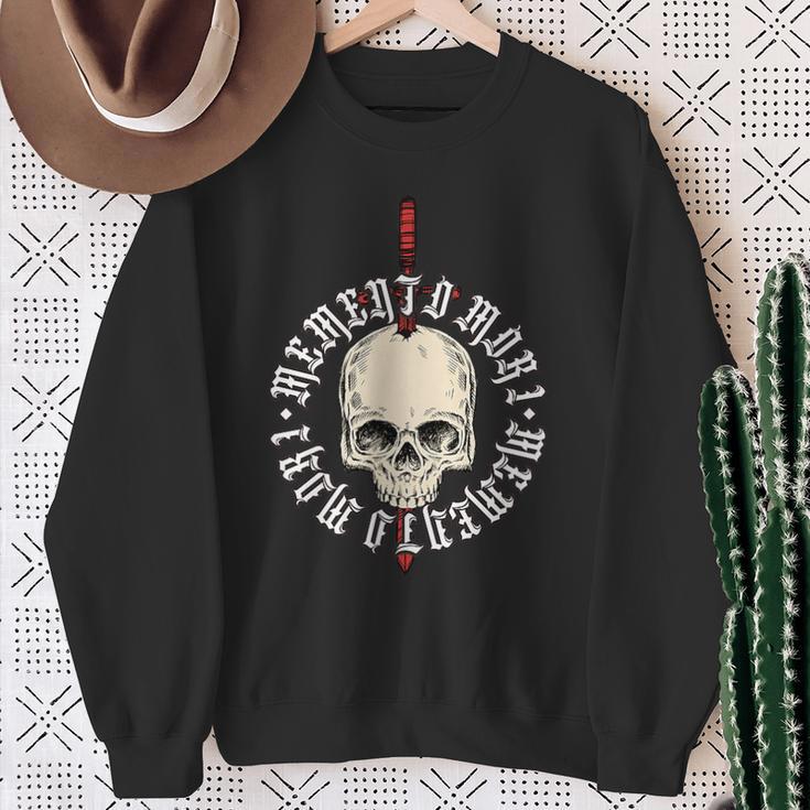 Memento Mori Lettering Skull Sweatshirt Geschenke für alte Frauen