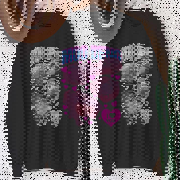 Moo Deng I Love You Cochon Rebondissant En Thaïlandais Mignon Bébé Hippopotame Meme Sweater e Cadeaux pour les femmes âgées