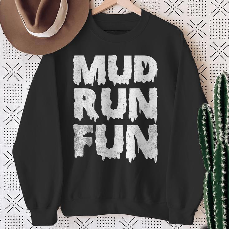 Mud Run Fun Sweatshirt Geschenke für alte Frauen