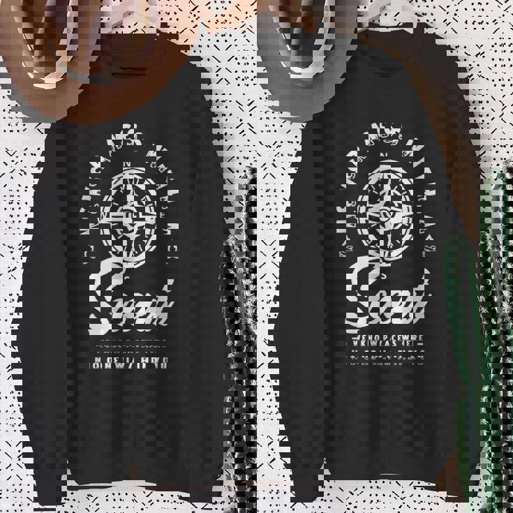 Non Scherzare Mai Con Uno Scout Che Conosciamo Luoghi Dove Scout Scout Felpa Regalos para ancianas