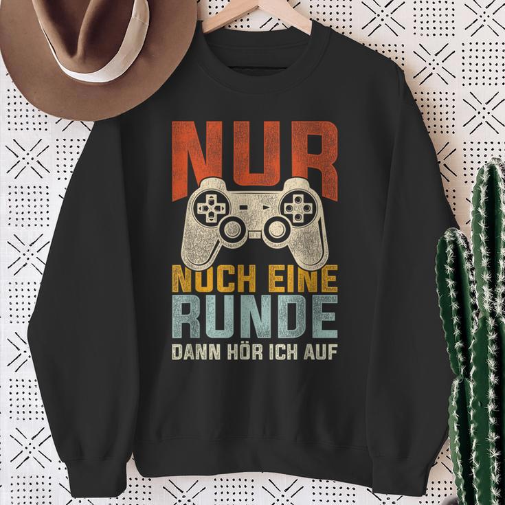 Nur Noch Eine Runde Dann Hör Ich Auf Gamer Zocker Sweatshirt Geschenke für alte Frauen