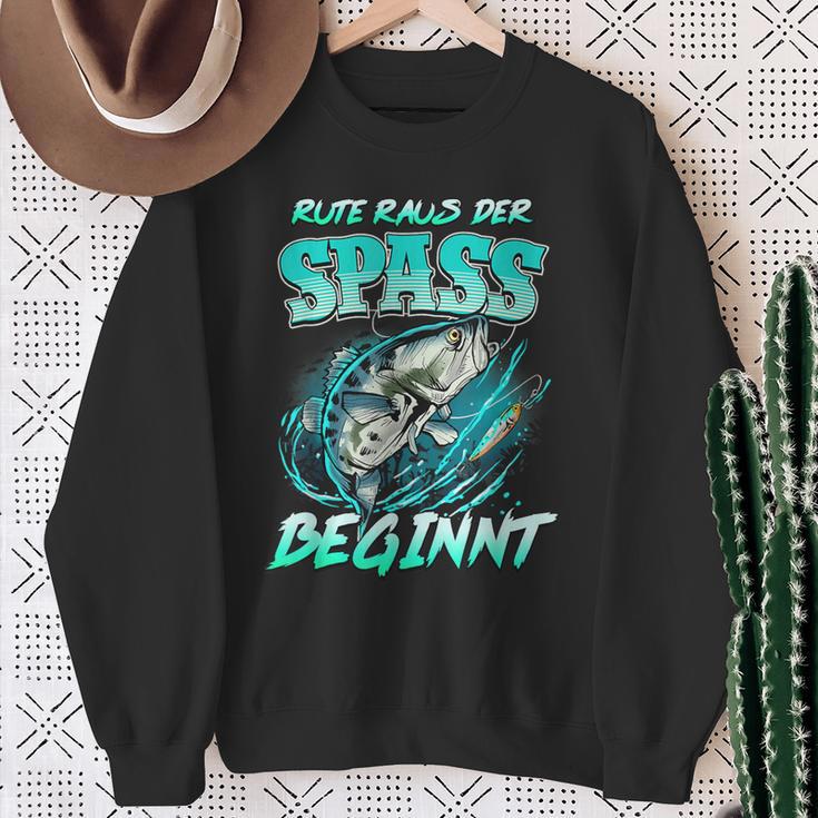 Rute Raus Der Spass Beginnt Fishing Fishing Sweatshirt Geschenke für alte Frauen