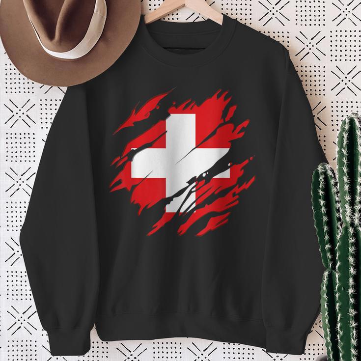 With Swiss Flag Of Switzerland Sweatshirt Geschenke für alte Frauen