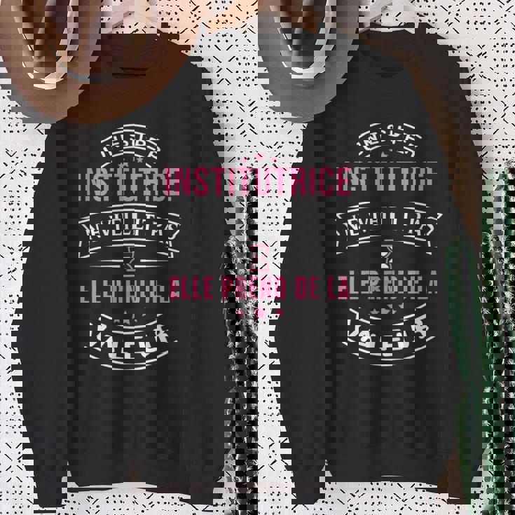 Une Super Institutrice Neieillit Pas Cadeau Institutrice Sweater e Cadeaux pour les femmes âgées