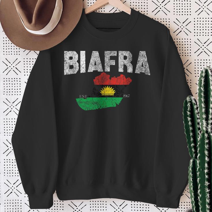 Vintage Biafra Flag Biafra Card Biafra Est 1967 Sweatshirt Geschenke für alte Frauen