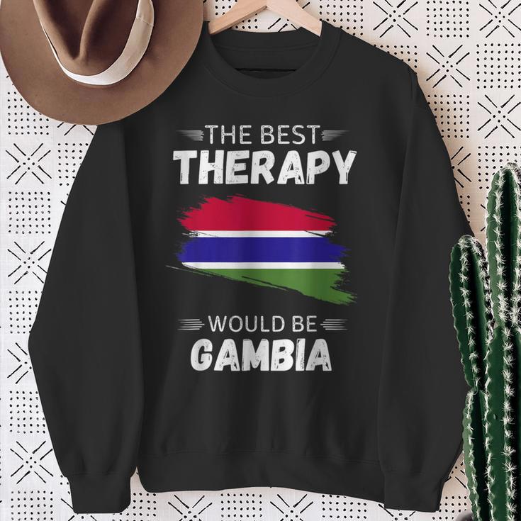 Vintage Gambia Die Beste Therapie Wäre Gambia Sweatshirt Geschenke für alte Frauen