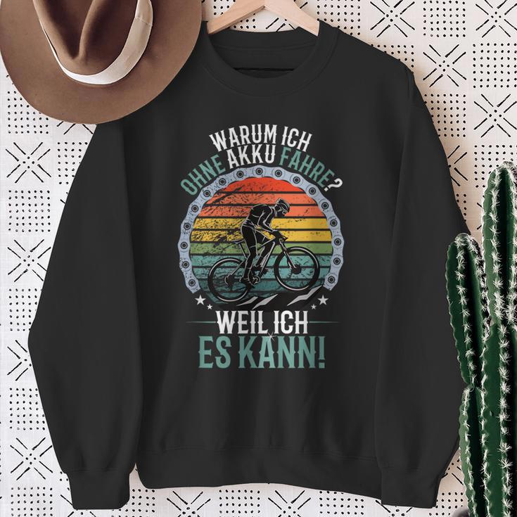 Warum Ich Ohne Akku Fahre Weil Ich Es Kann Retro Bicycle Sweatshirt Geschenke für alte Frauen